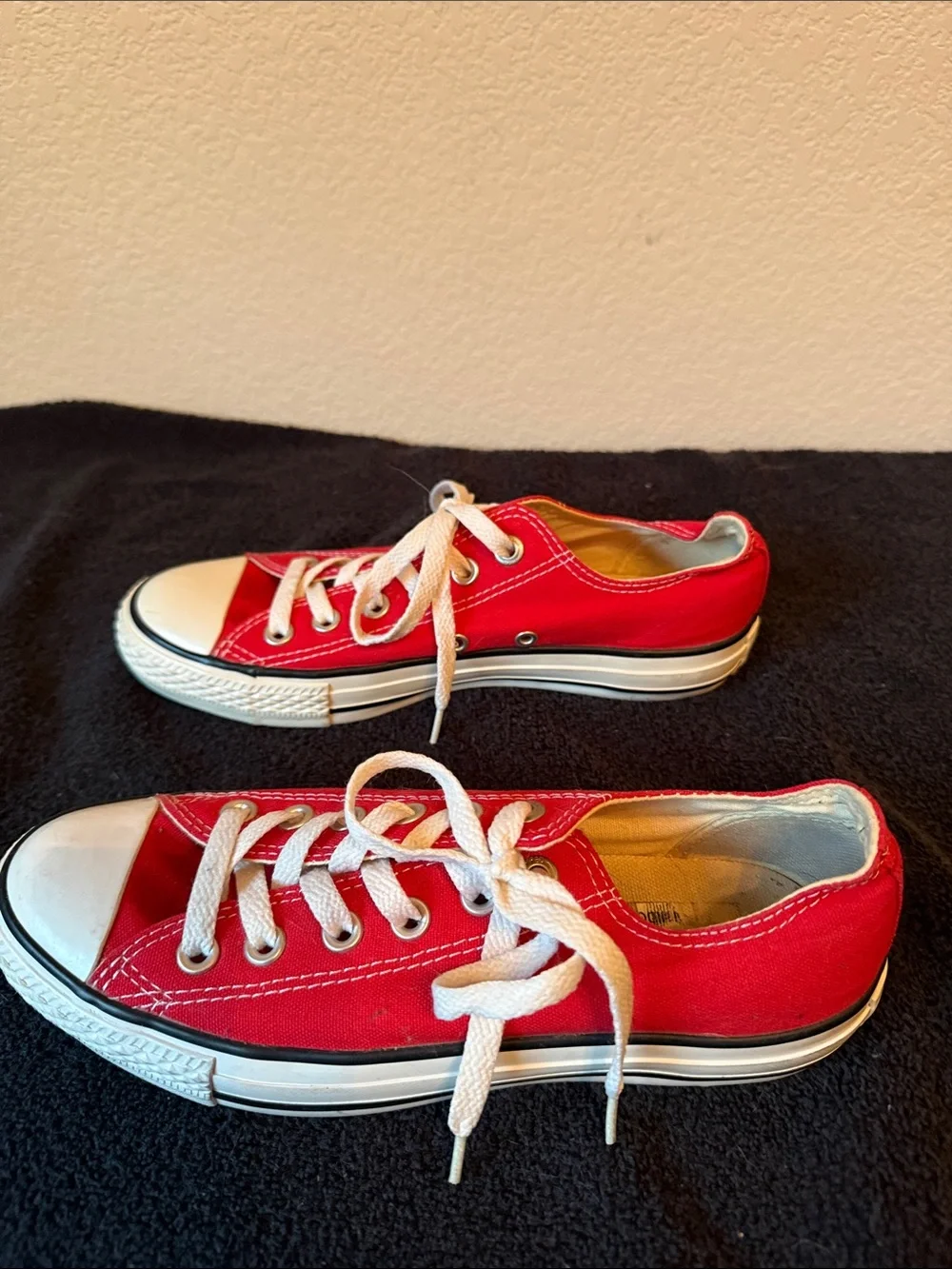 Converse classic low